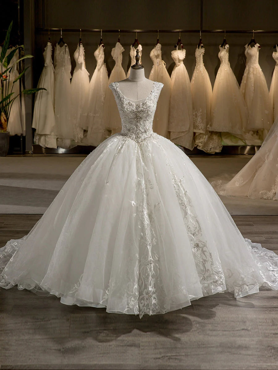 Scoop Sleeveless Tulle Embroidery With Beading Court Train Ball Gown Wedding Dresses Floral Bridal Gown