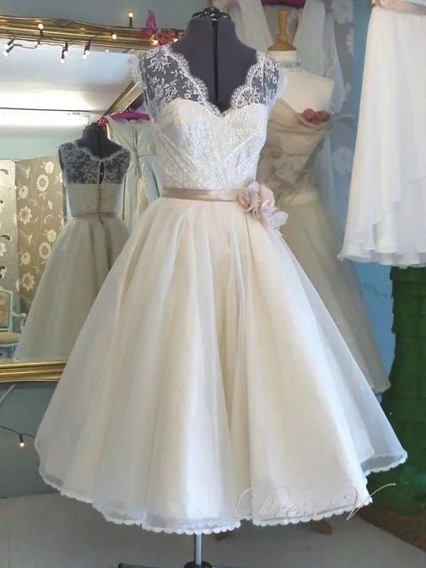 Tea Length Antique Wedding Dress 1950's Vintage Wedding Dress Retro Wedding Dress WS043 Short Wedding Gown